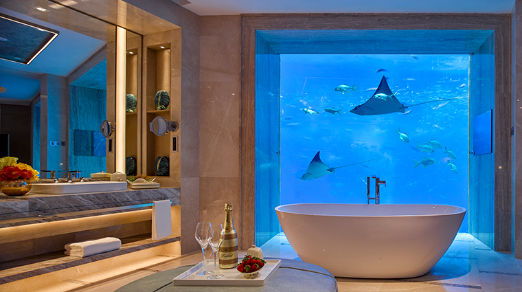 atlantis sanya poseidon underwater bathroom