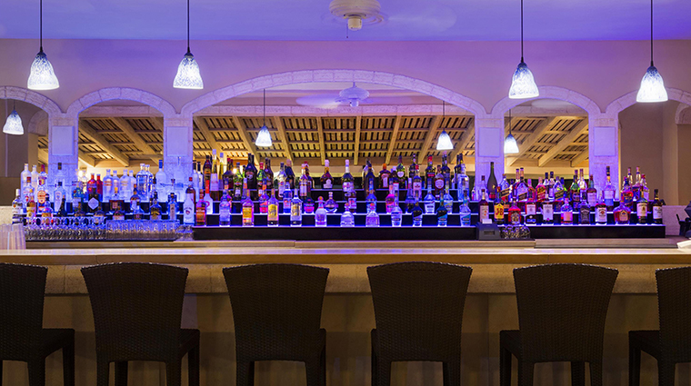 fairmont royal pavilion barbados taboras bar