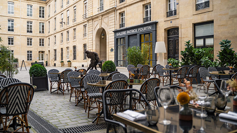 grand hotel du palais royal Terrasse