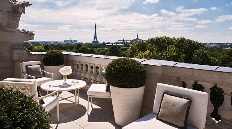 hotel de crillon a rosewood hotel Suite Bernstein