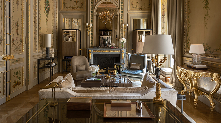 hotel de crillon a rosewood hotel Suite Duc de Crillon living room