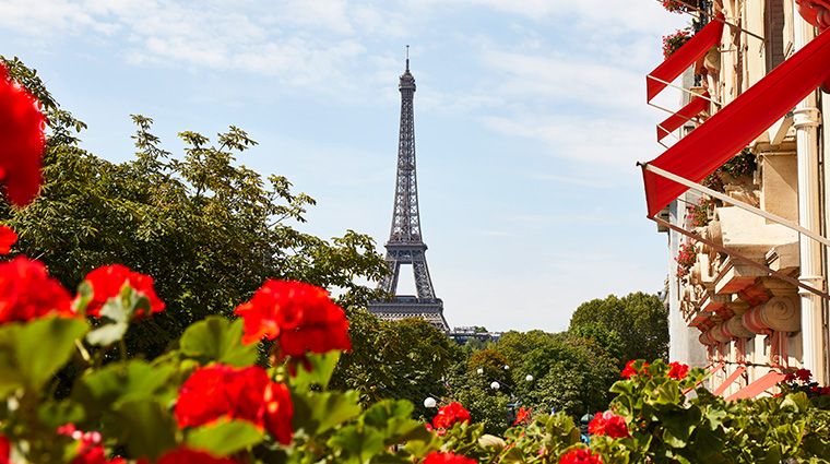 hotel plaza athenee paris new deluxe suite view