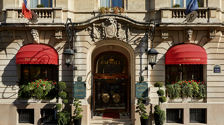 Hotel Raphael entrance