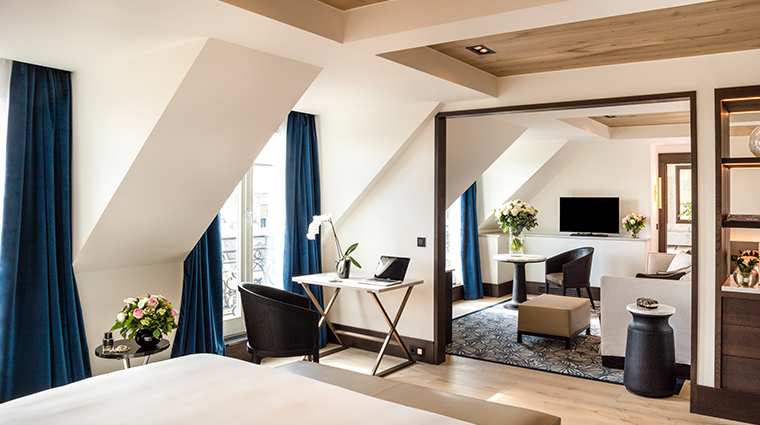 hyatt paris madeleine eiffel tower suite living room