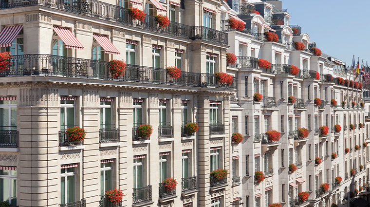 le bristol paris facade balconies