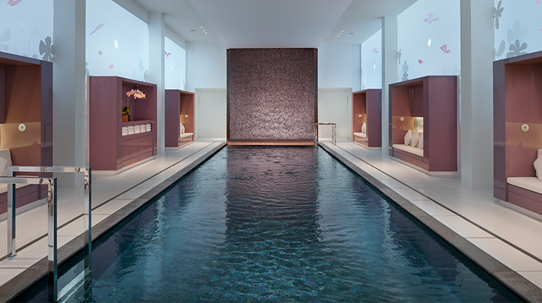 mandarin oriental paris pool2