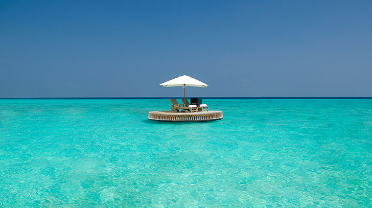 oneonly reethi rah floating platform