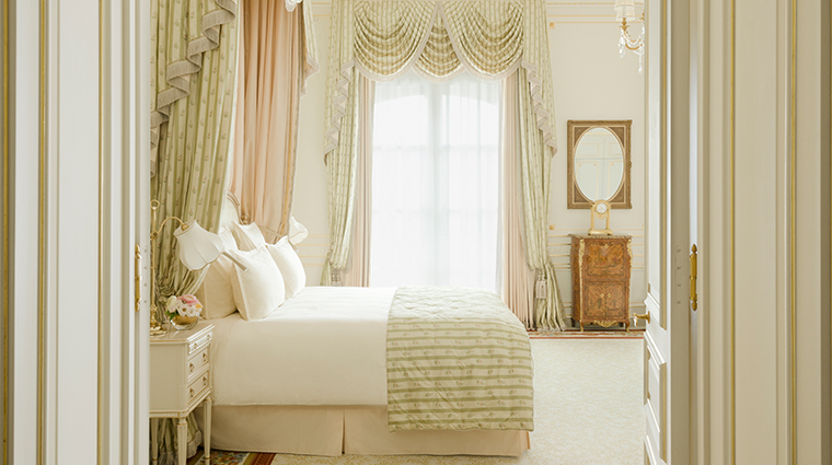 ritz paris Vendome suite bedroom