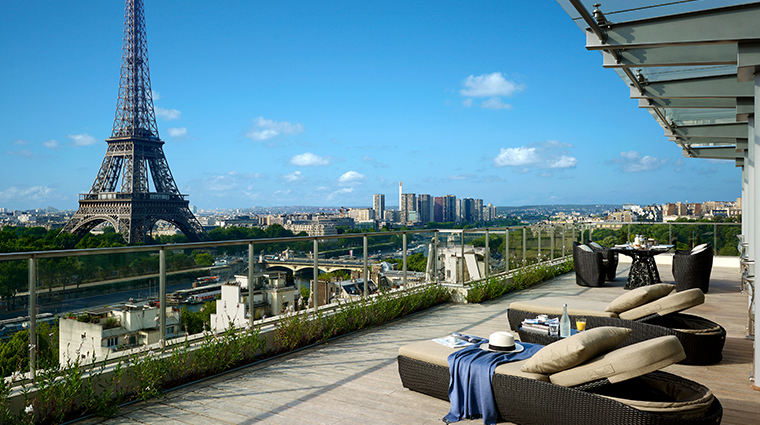 shangri la hotel paris deck daytime