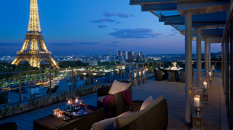 shangri la hotel paris terrace nighttime